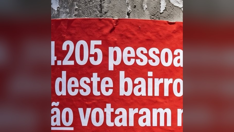 Prévia do conteúdo "Adesivo/lambe-lambe: Baixe e cole no seu bairro"